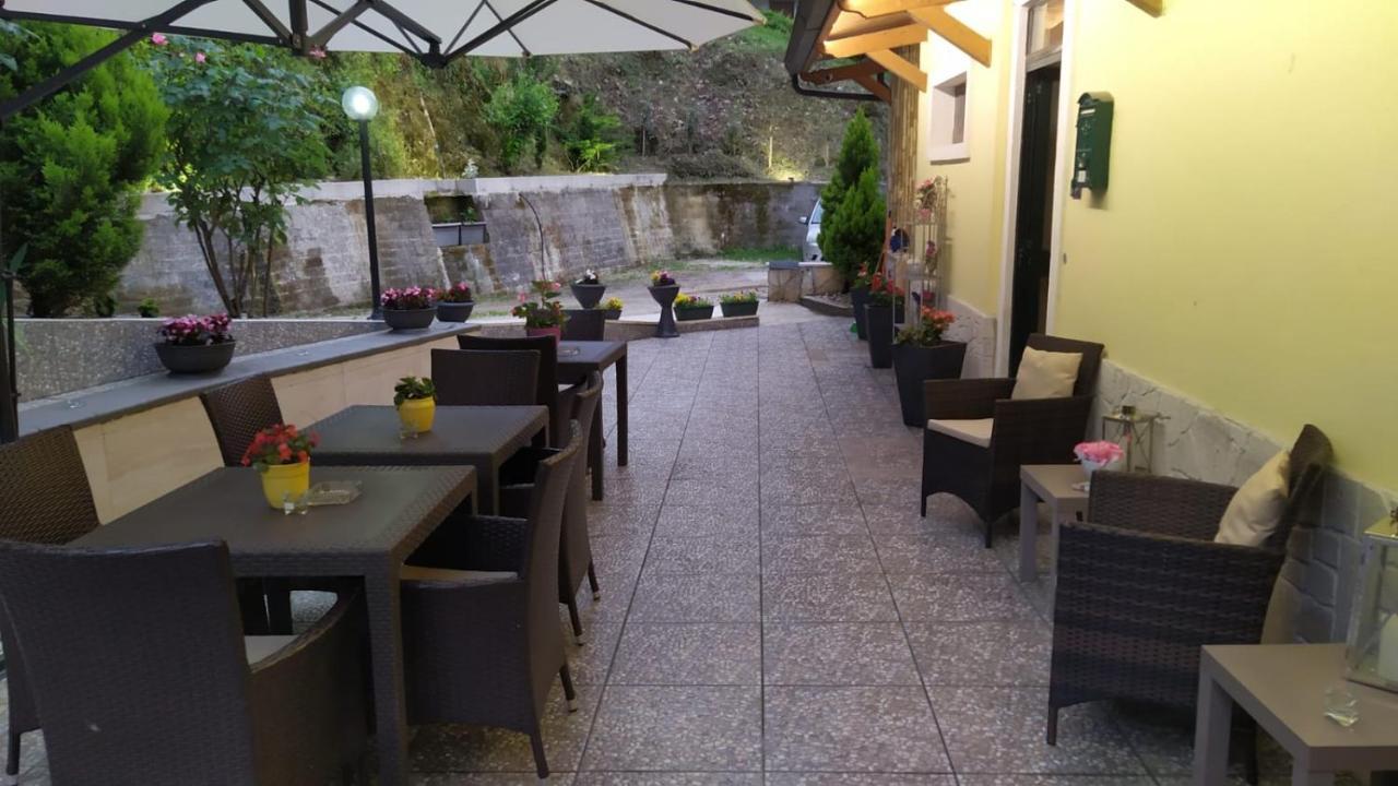 Il Roseto Bed & Breakfast Frosinone Dış mekan fotoğraf