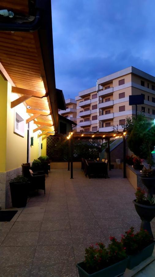 Il Roseto Bed & Breakfast Frosinone Dış mekan fotoğraf