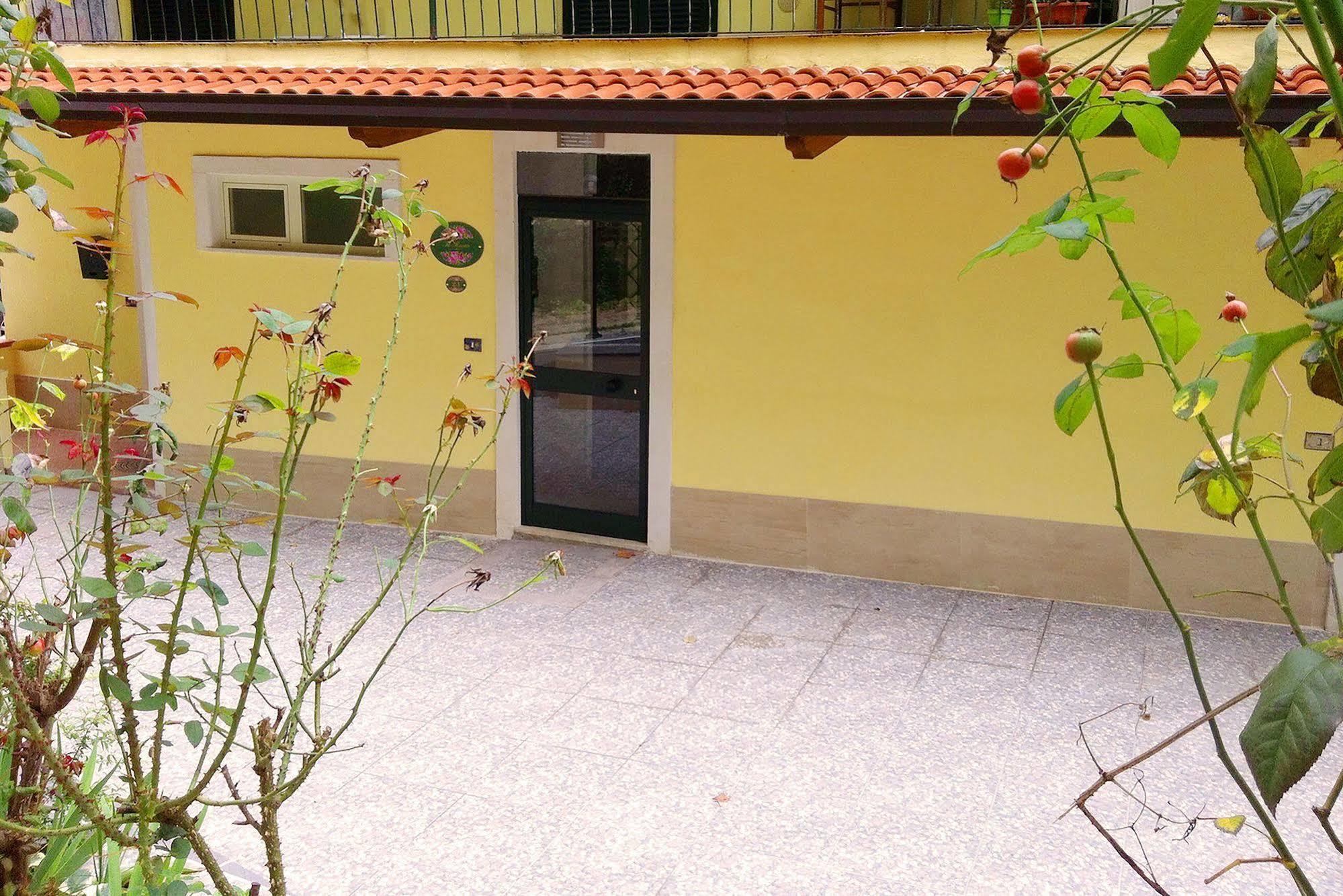 Il Roseto Bed & Breakfast Frosinone Dış mekan fotoğraf