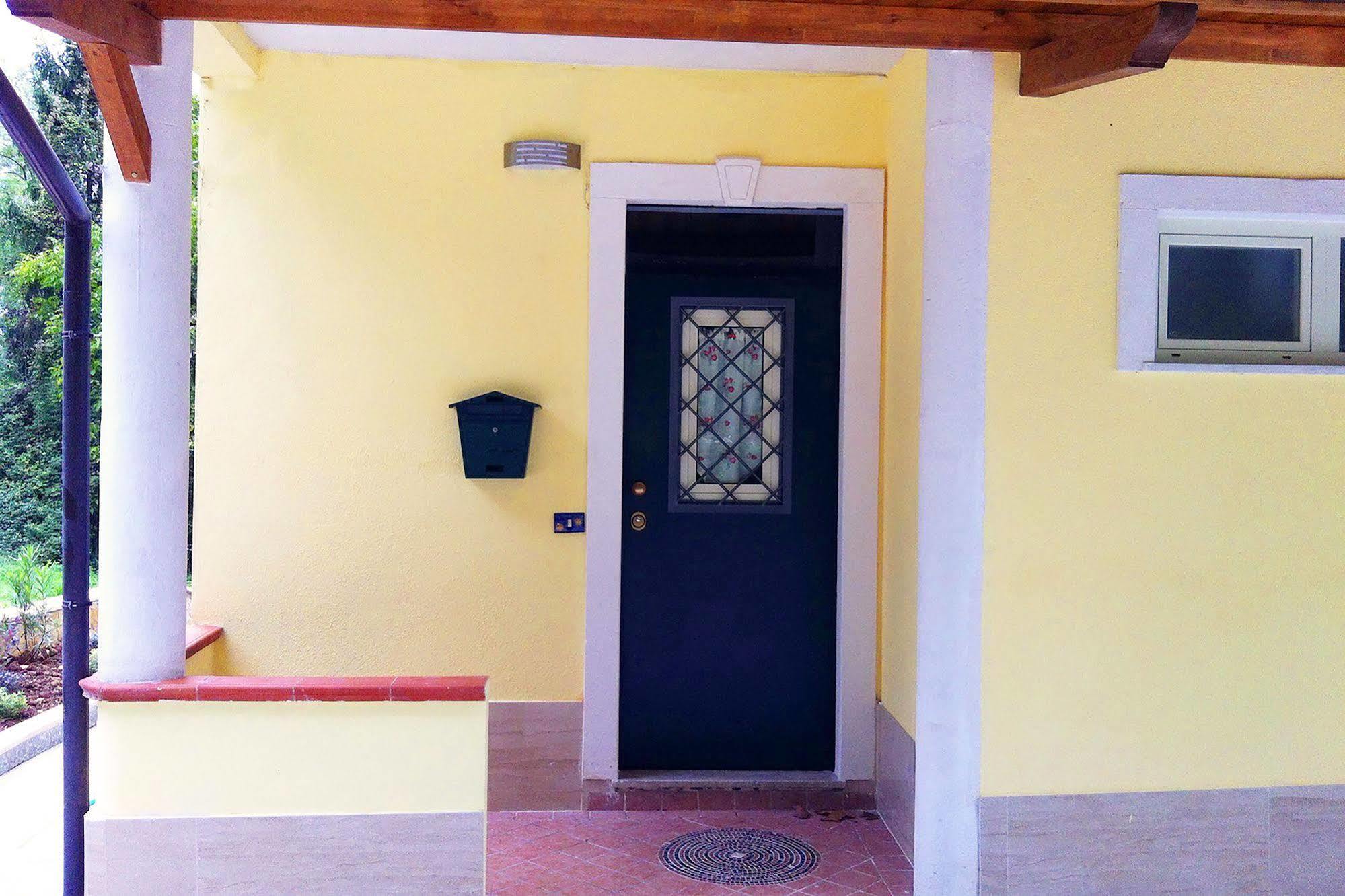 Il Roseto Bed & Breakfast Frosinone Dış mekan fotoğraf